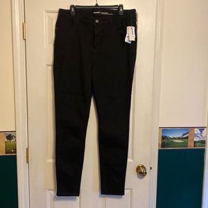 Old navy rockstar built in sculpt black size 16 Brand new